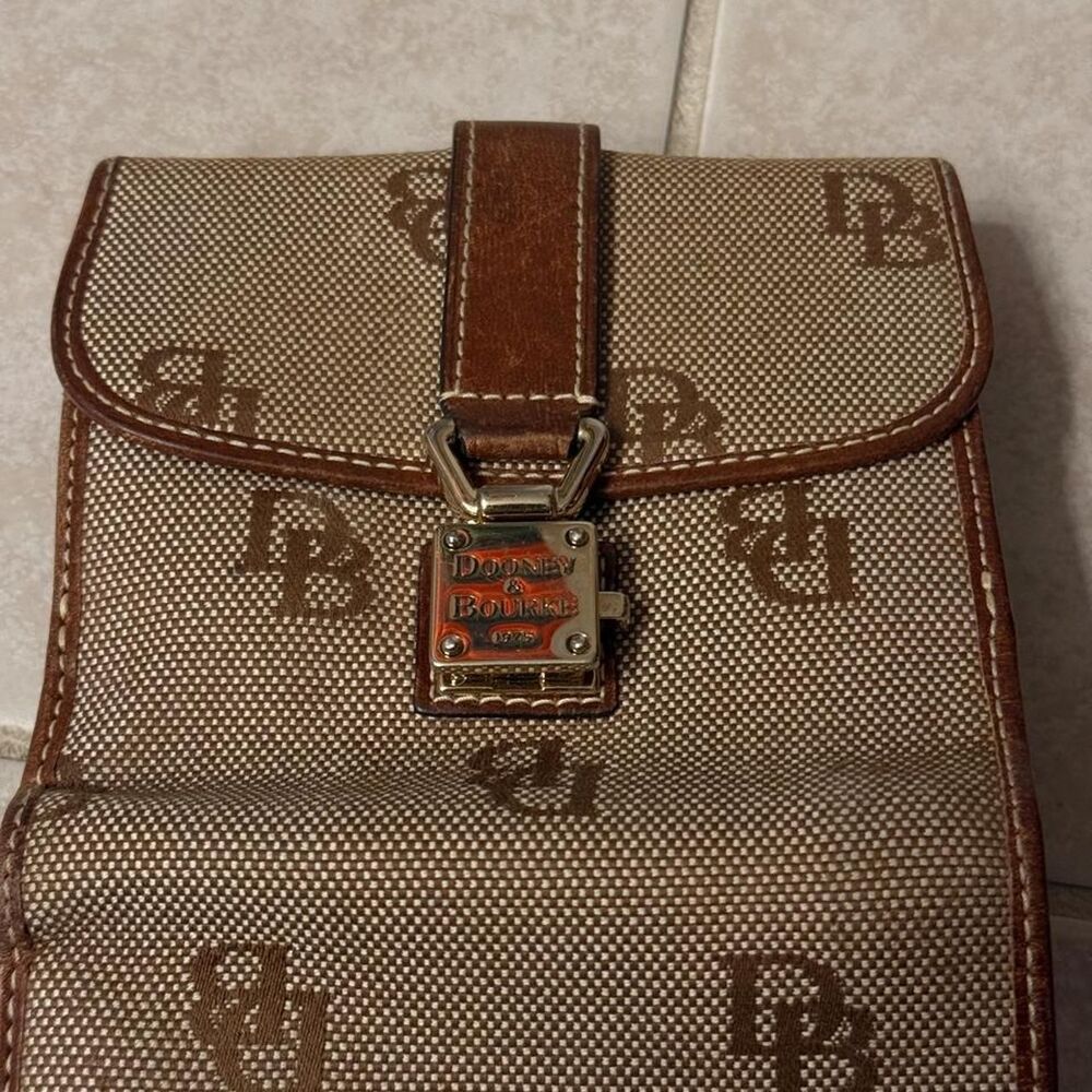 (2004–2008) Authentic Dooney & Bourke Signature DB Canvas Wallet — One Size